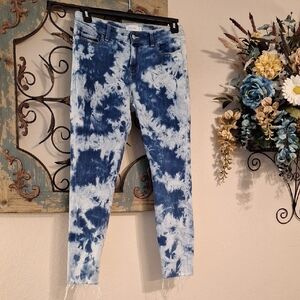 True Craft Women's Tie-Dye Ankle Jeans. Excellent Condition Size 9